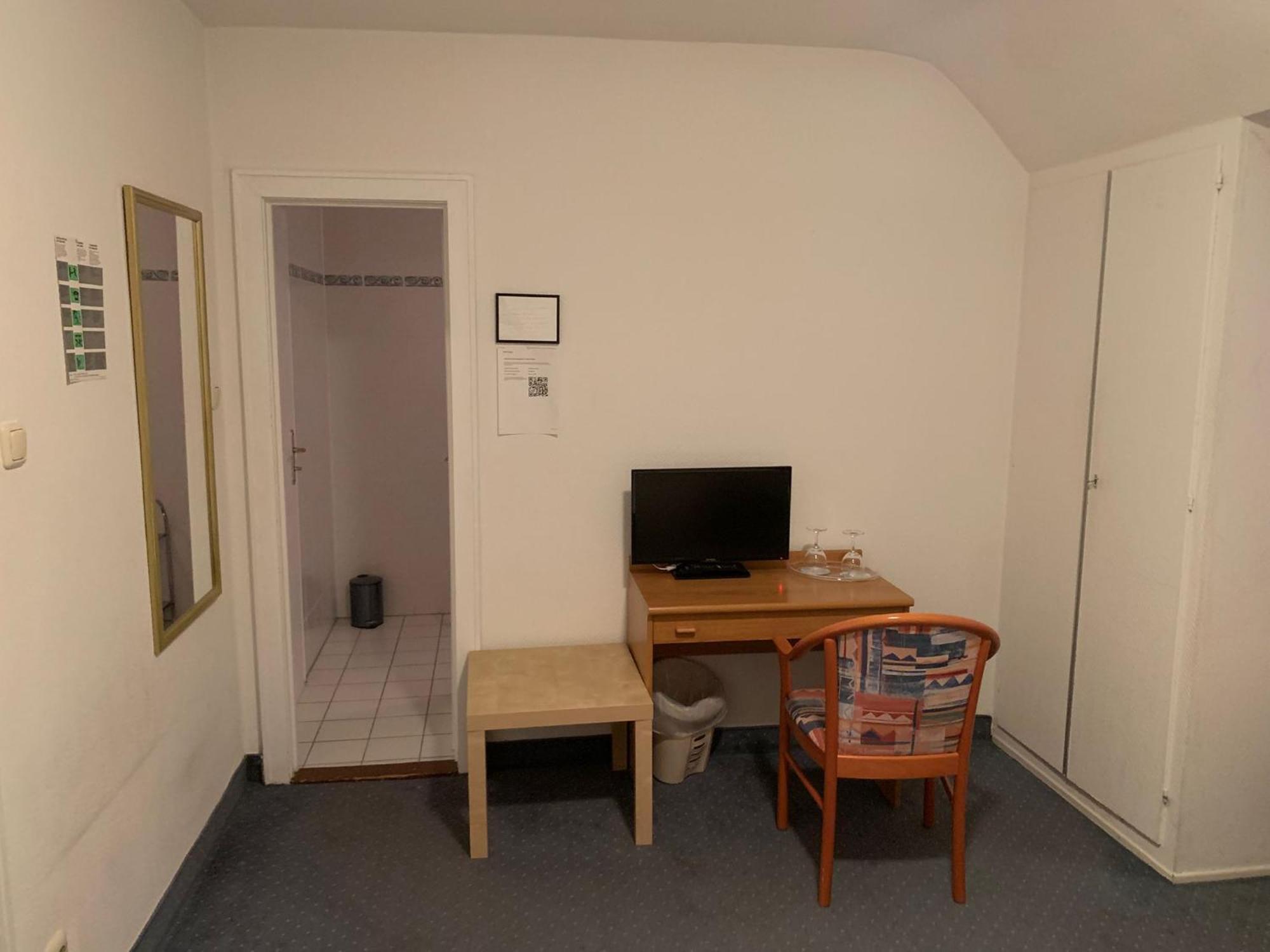 Waldhotel Hensel'S Felsenkeller フランクフルト エクステリア 写真